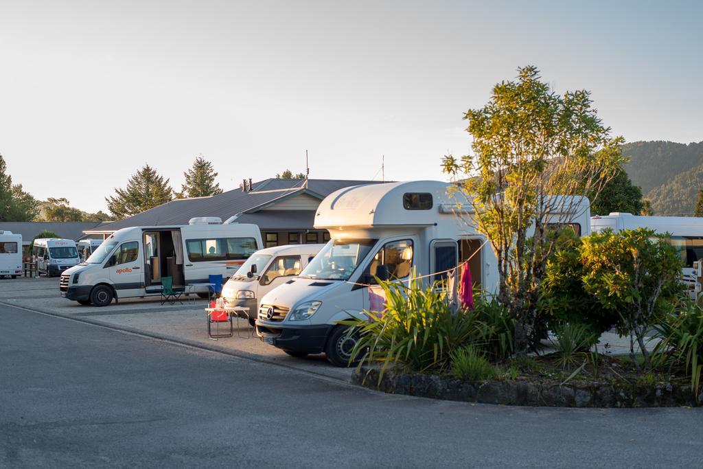 Fox Glacier Top 10 Holiday Park & Motels Bagian luar foto