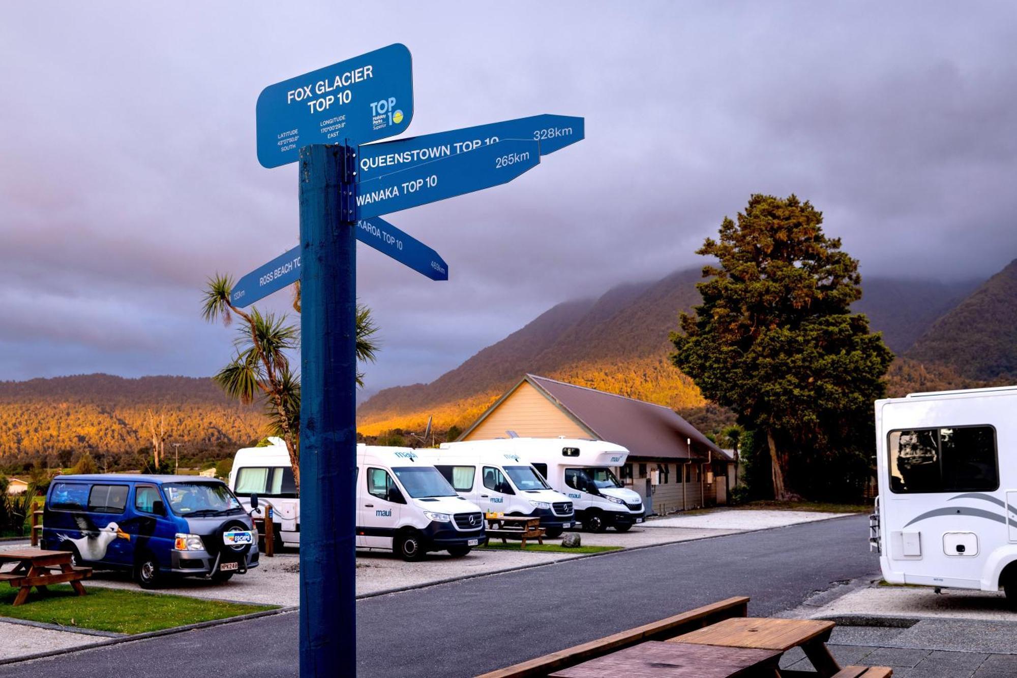 Fox Glacier Top 10 Holiday Park & Motels Bagian luar foto