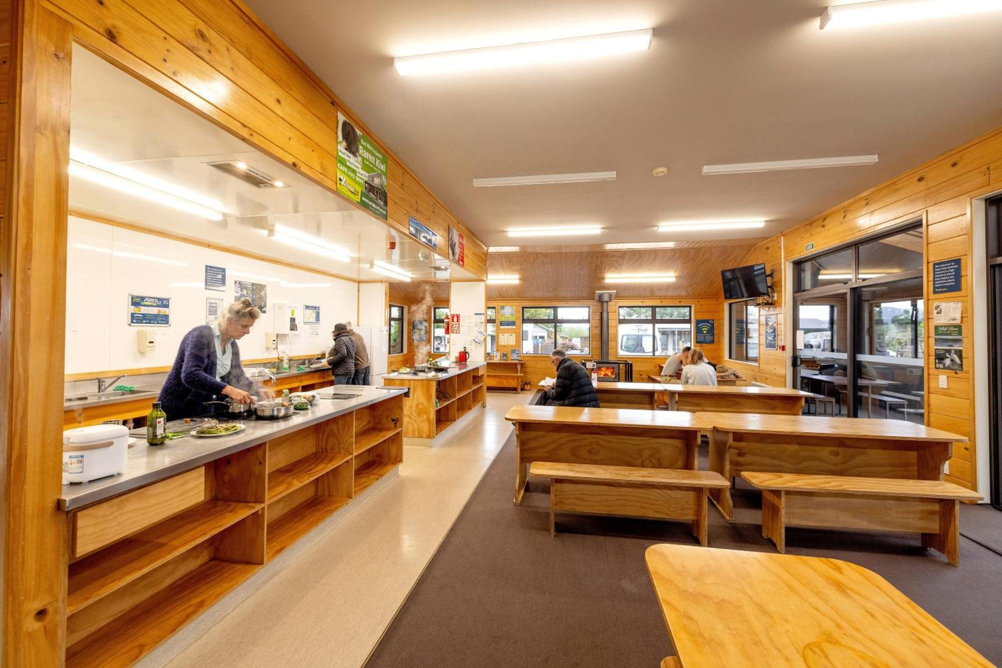 Fox Glacier Top 10 Holiday Park & Motels Bagian luar foto