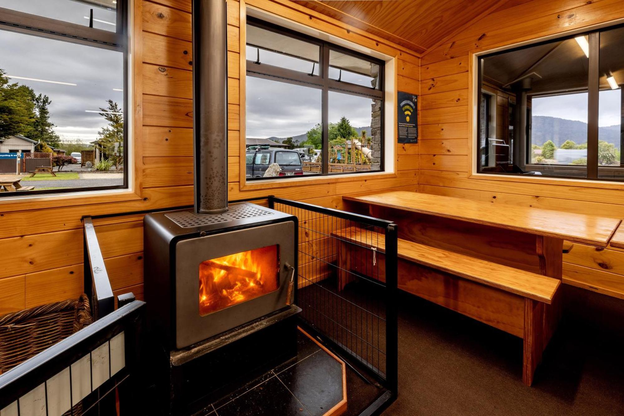 Fox Glacier Top 10 Holiday Park & Motels Bagian luar foto
